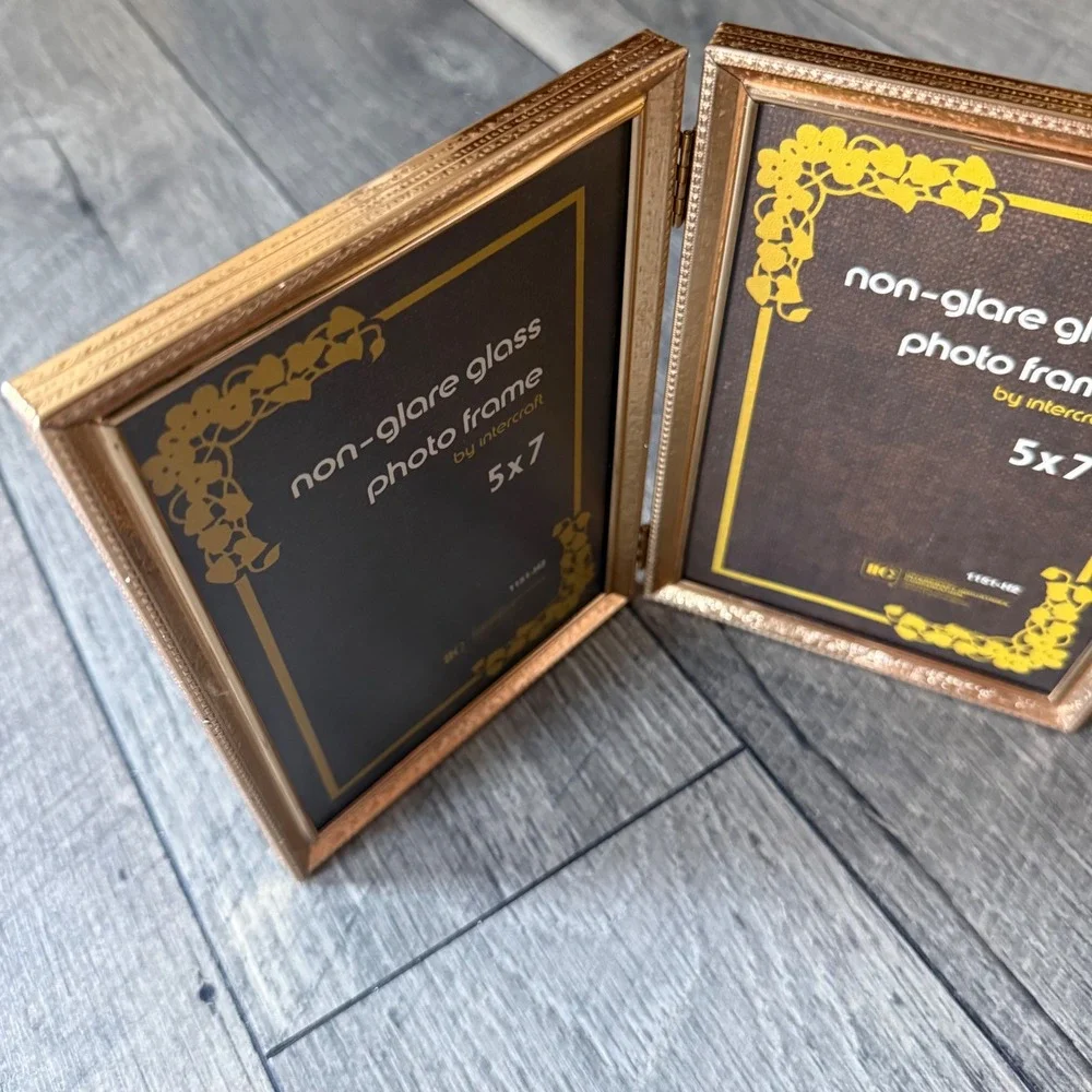 Intercraft Gold Metal Double Hinged 5x7 Photo Frame Non-Glare Glass 1151-H2